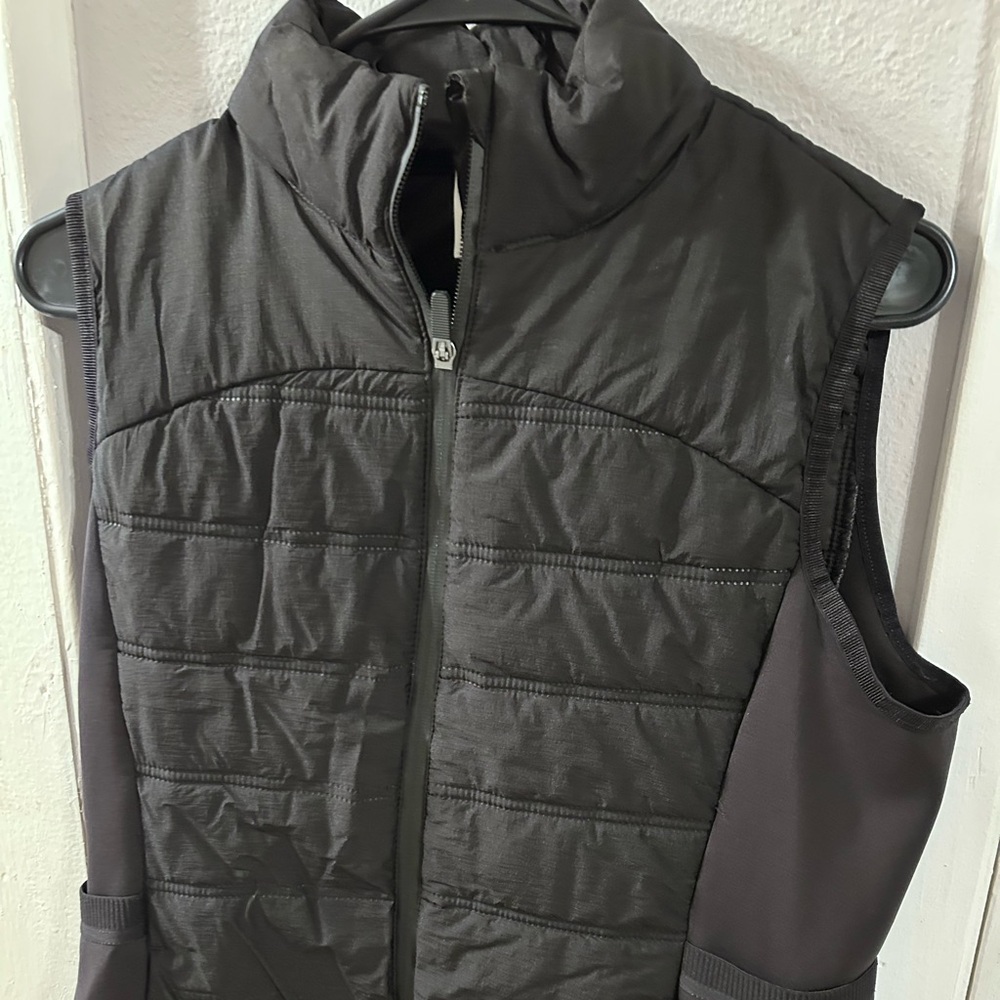 Women’s Black Vest Size L